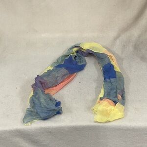 EUC Woman’s Talbots scarf